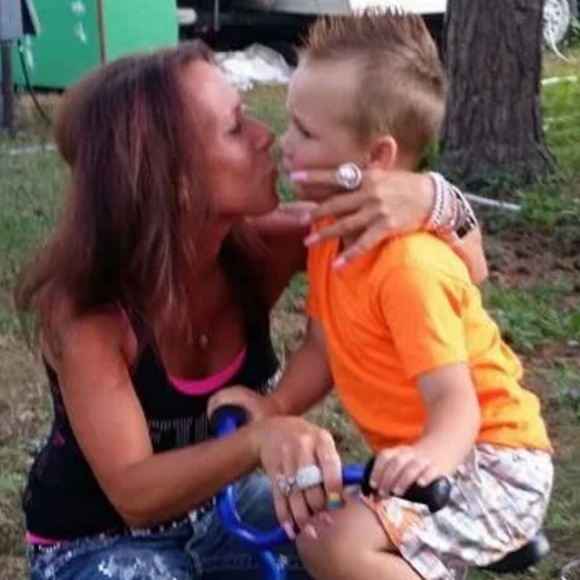 Meet your Posher, Dana - Picture 1 of 1